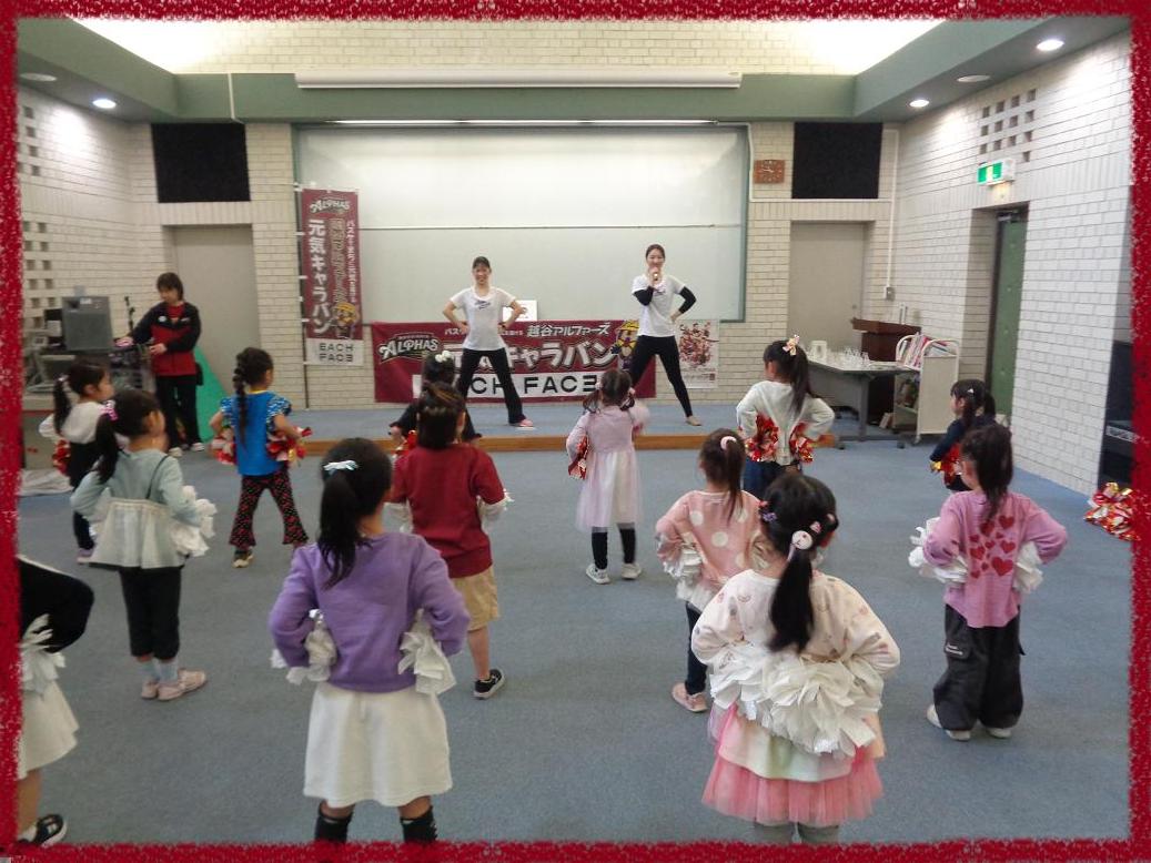 チアダンスの様子(1) チアダンスの様子(1)